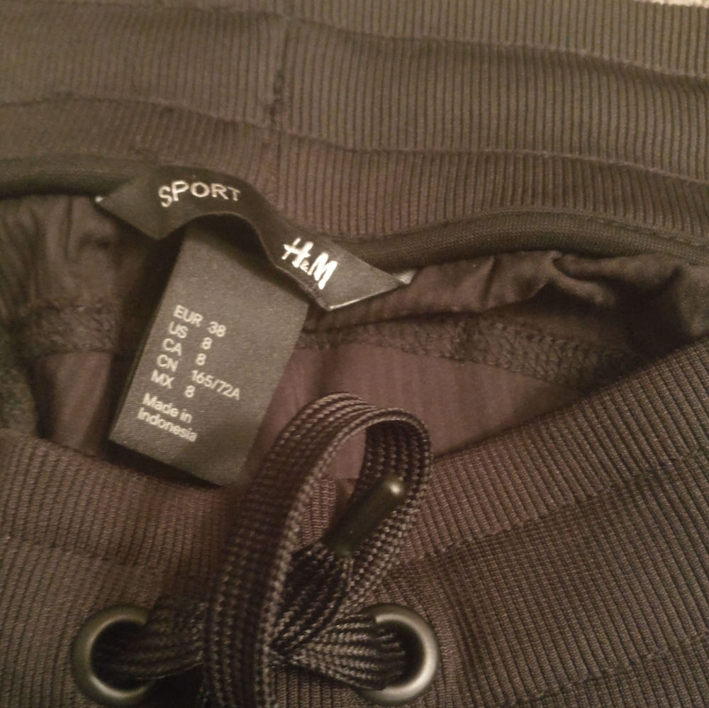 H&M Sport Athletic Training Black Capris